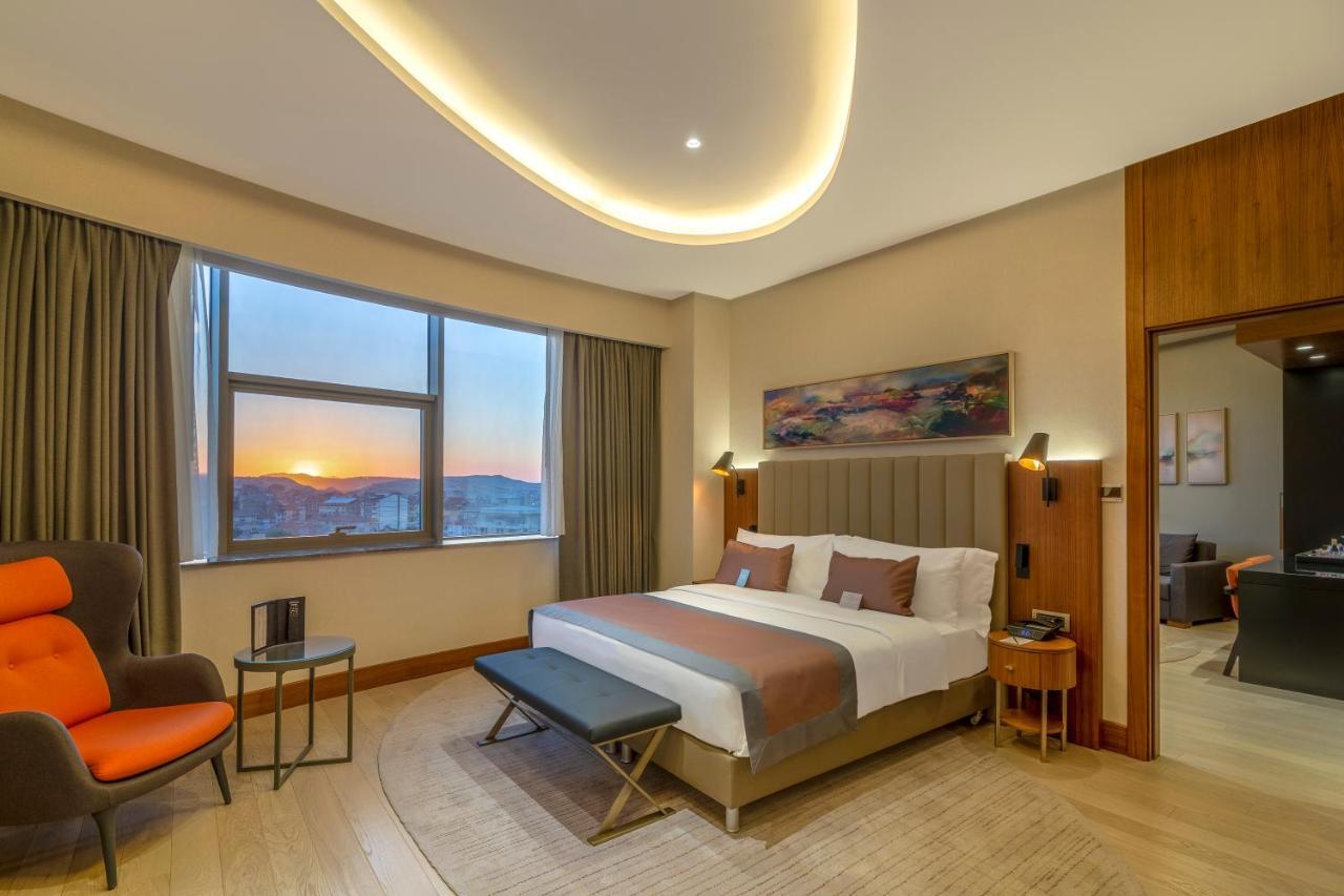 Crowne Plaza Cappadocia - Nevsehir By Ihg Hotell Rum bild